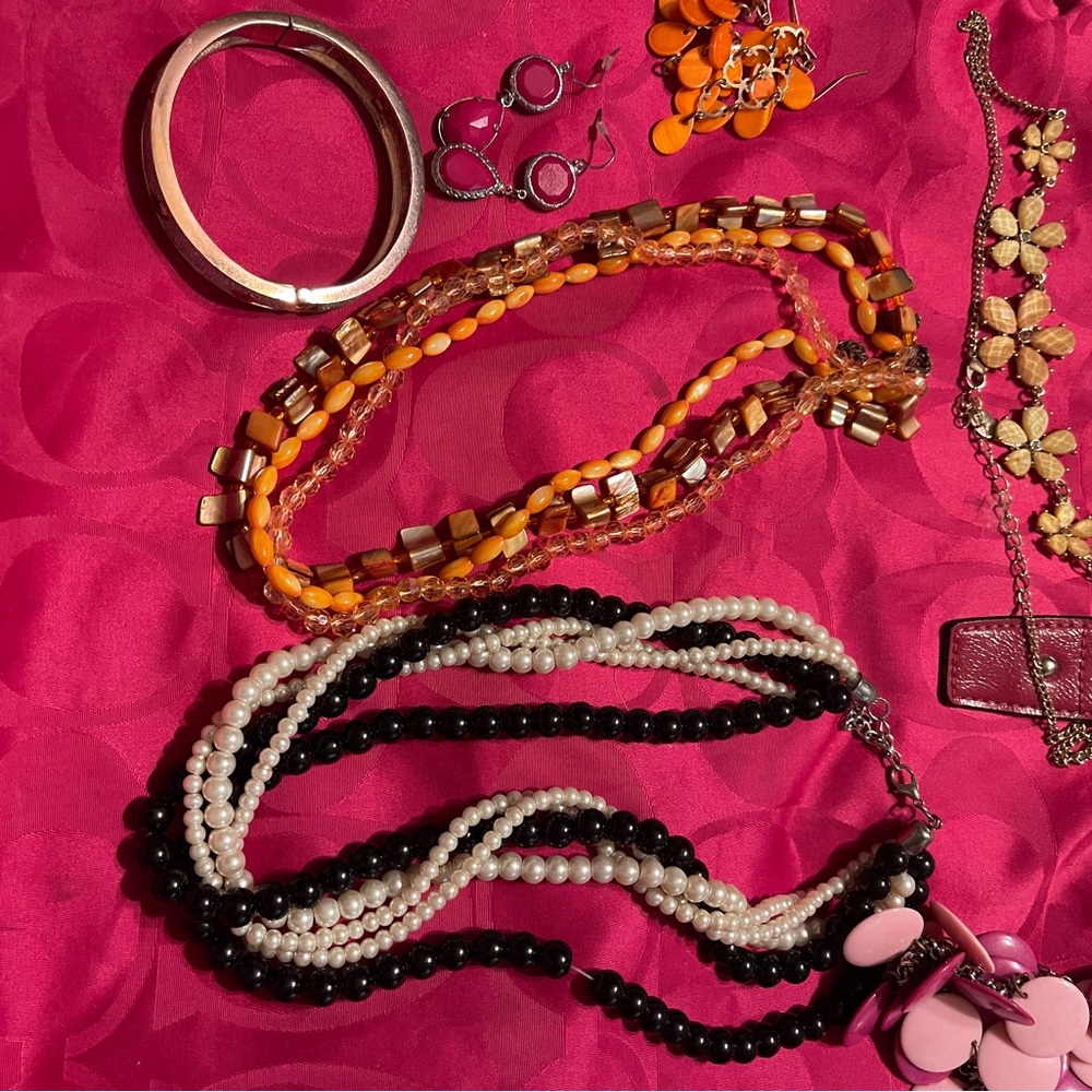 Jewelry Lot Please See All Pictures. There’s a lot of it.